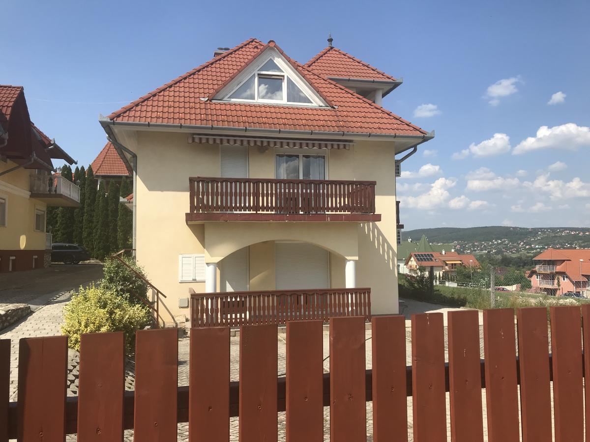Voyage Apartments Хевіз Екстер'єр фото